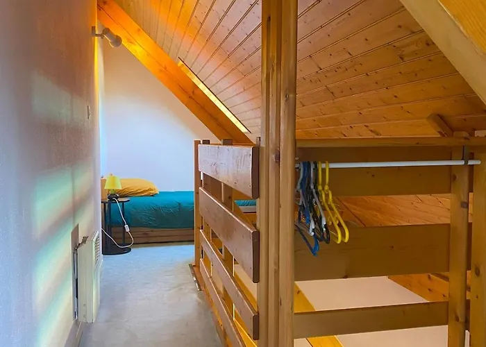 Daire Jolie Vue Et Piscine