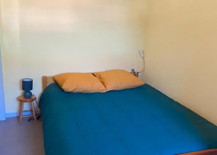 Jolie Vue Et Piscine *